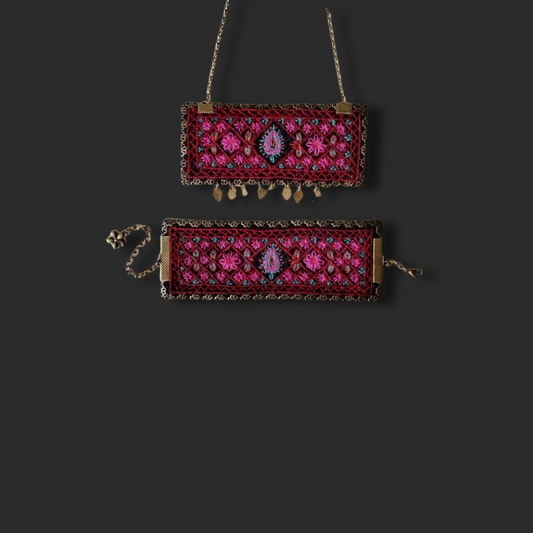 Pateh Mahoor – Hand-Embroidered Accessory Set